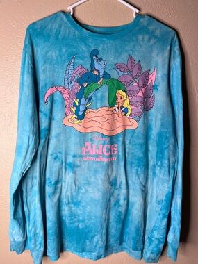 Disney Cakeworthy Alice in Wonderland Blue Tie-Dye Long Sleeve Tee. Size Large.